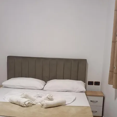 Eno Hotell 3*